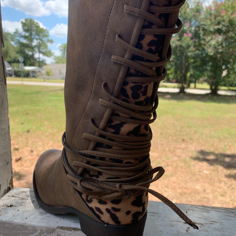NWT boots. Never been worn